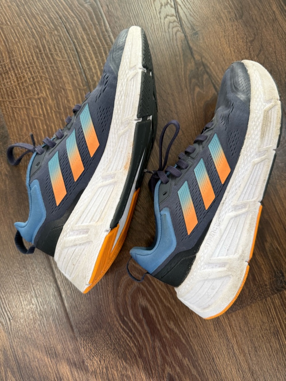 Adidas Questar 'Shadow Navy Orange Rush'. Men’s Size 9 
Sneaker - Running